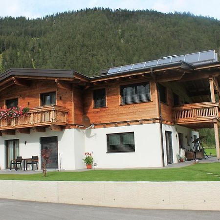 Villa Alpin Holzgau Extérieur photo