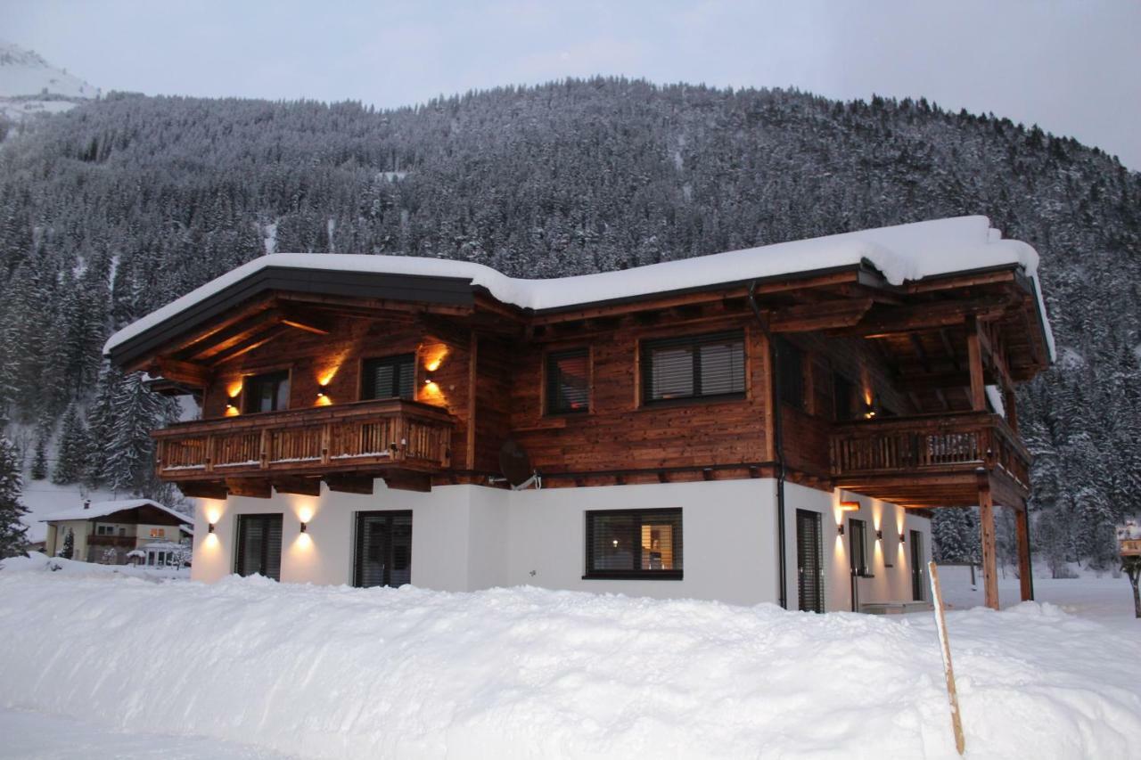Villa Alpin Holzgau Extérieur photo